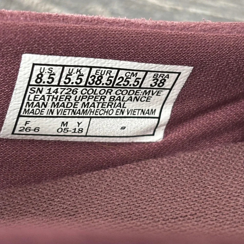 Skechers go shoes